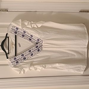 ABOVE AND BEYOND WOMENS PLUS SIZE WHITE V-NECK RUFFLED SLEEVES TOP SIZE 3X